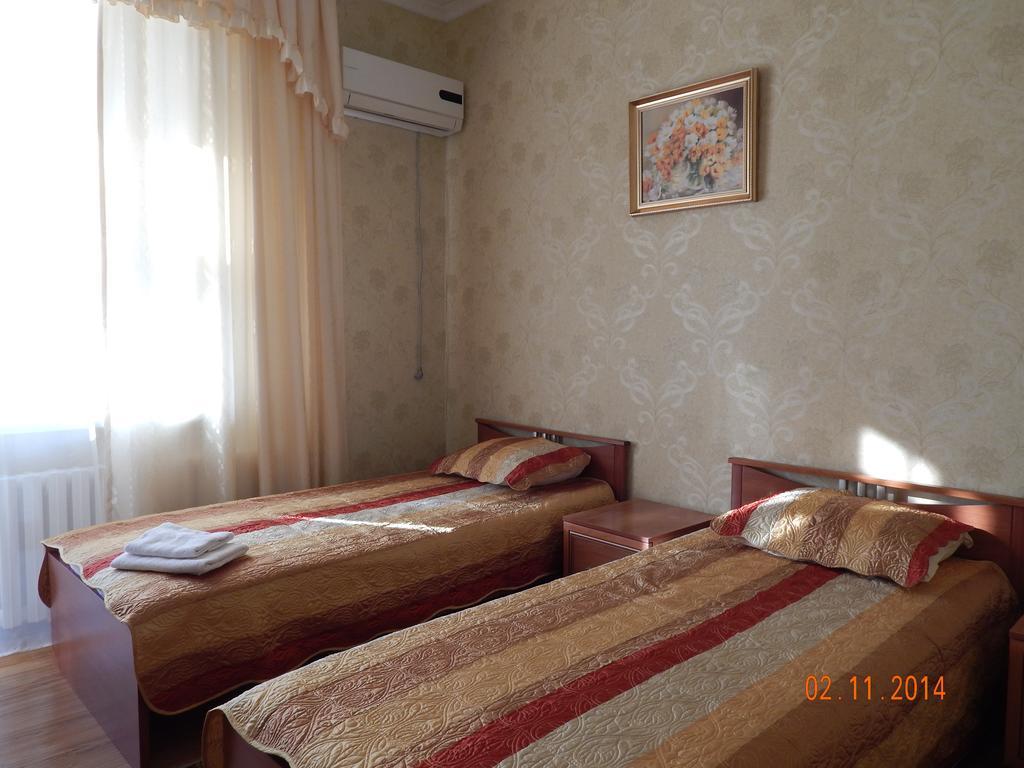 Mini Hotel Alikhan Astaná Habitación foto