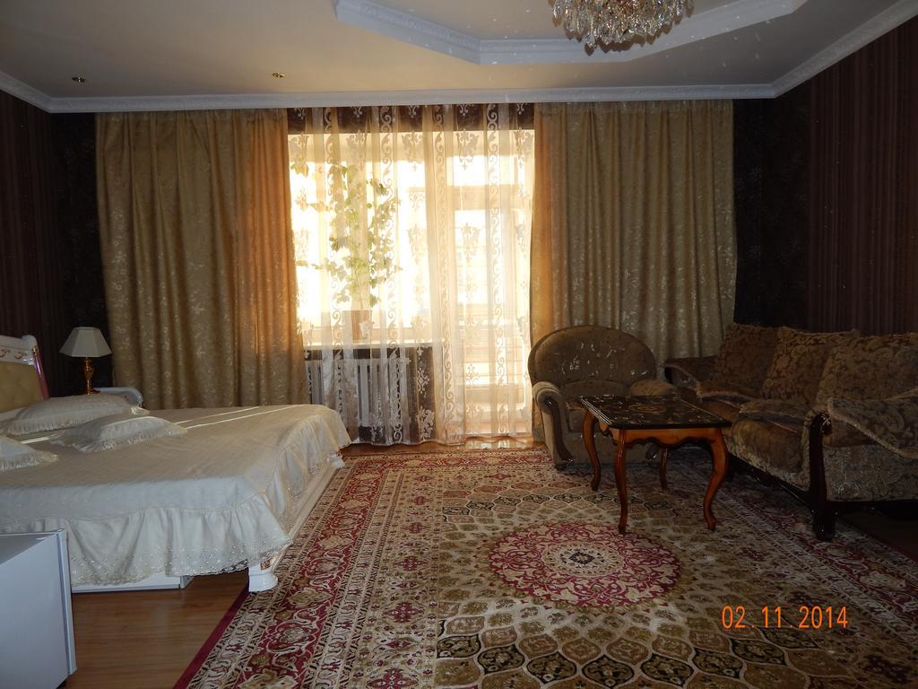 Mini Hotel Alikhan Astaná Habitación foto